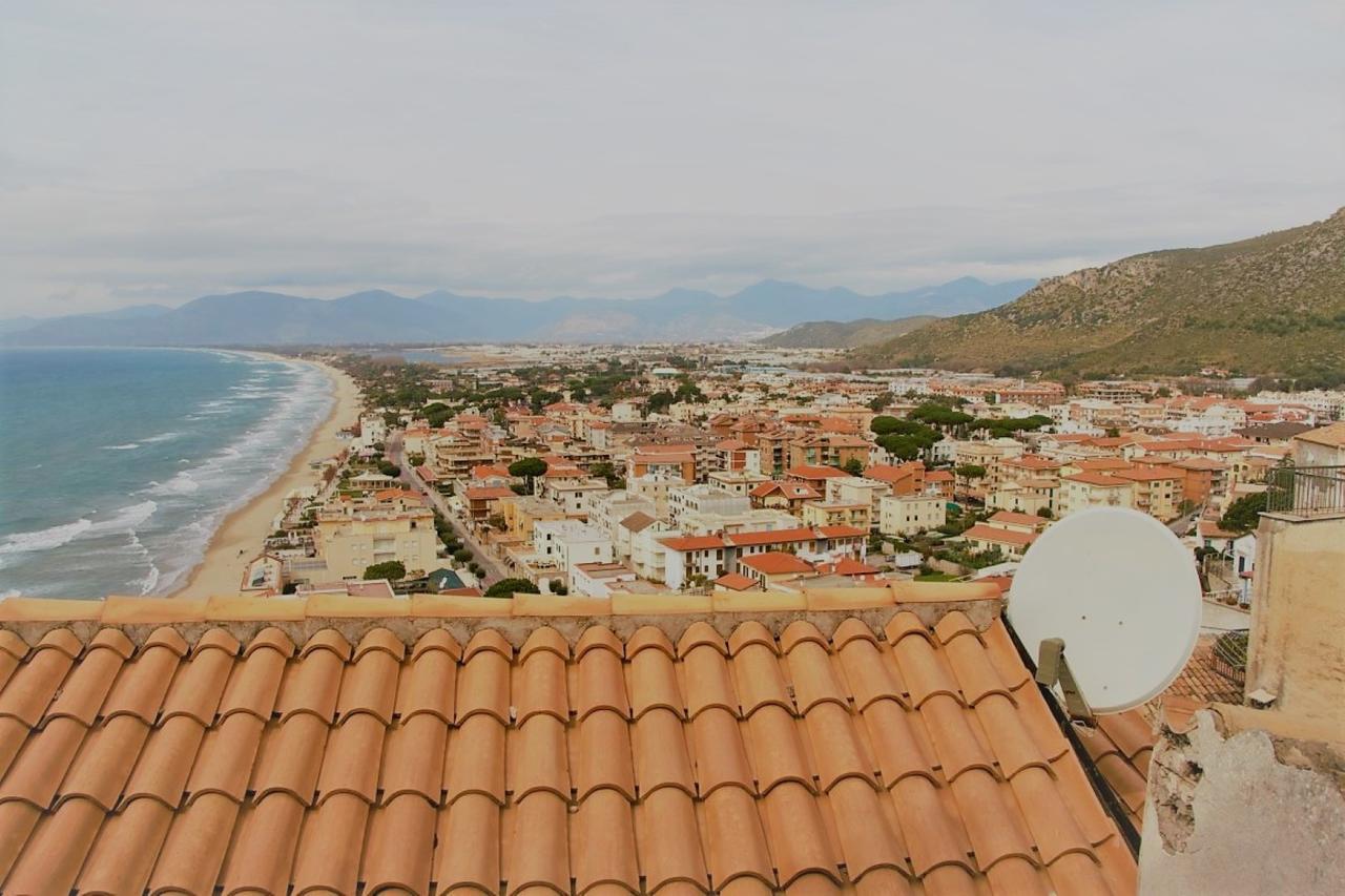 Holidaycasa Romano - Vacanza Nel Cuore Di Sperlonga Exterior photo